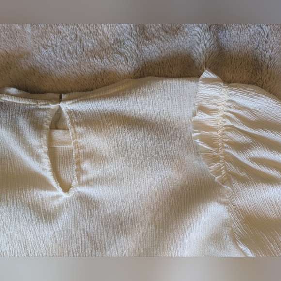 Dynamite Blouse - Picture 3 of 3